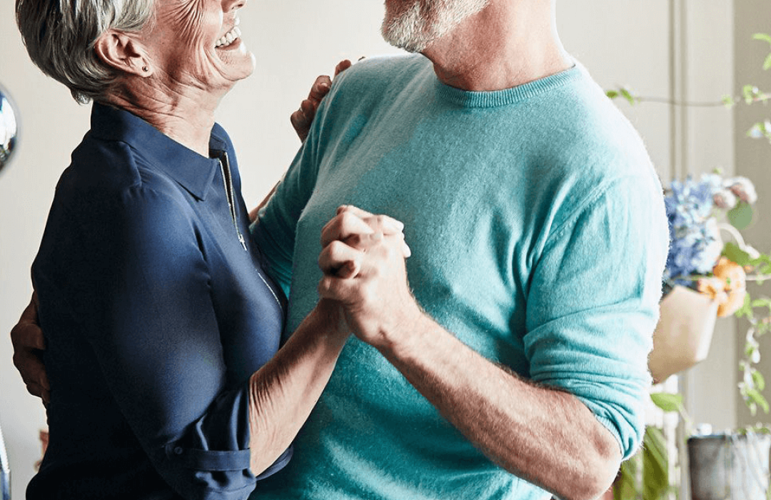 Touch Couple dancing