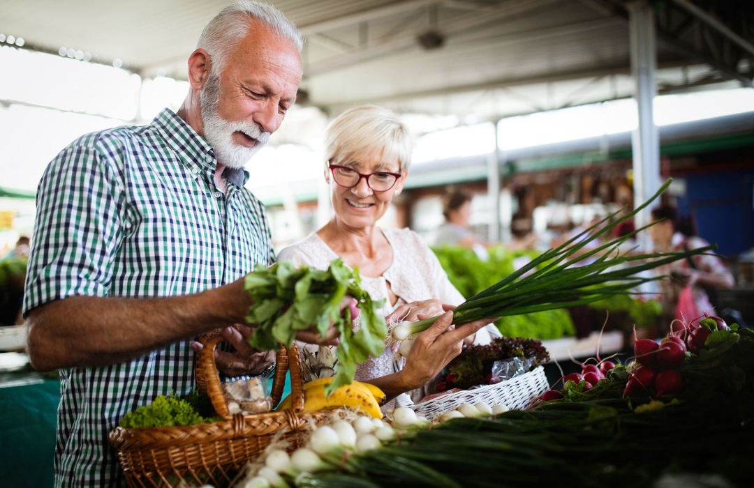 Couple shopping at a farmers market